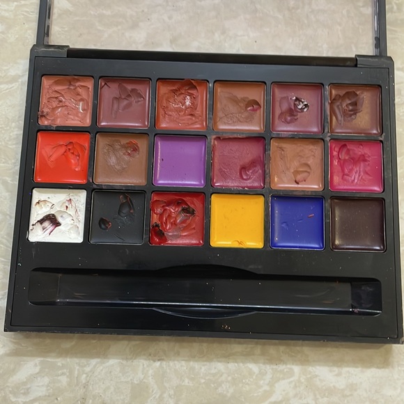 Anastasia Beverly Hills lip pallete - Picture 4 of 6